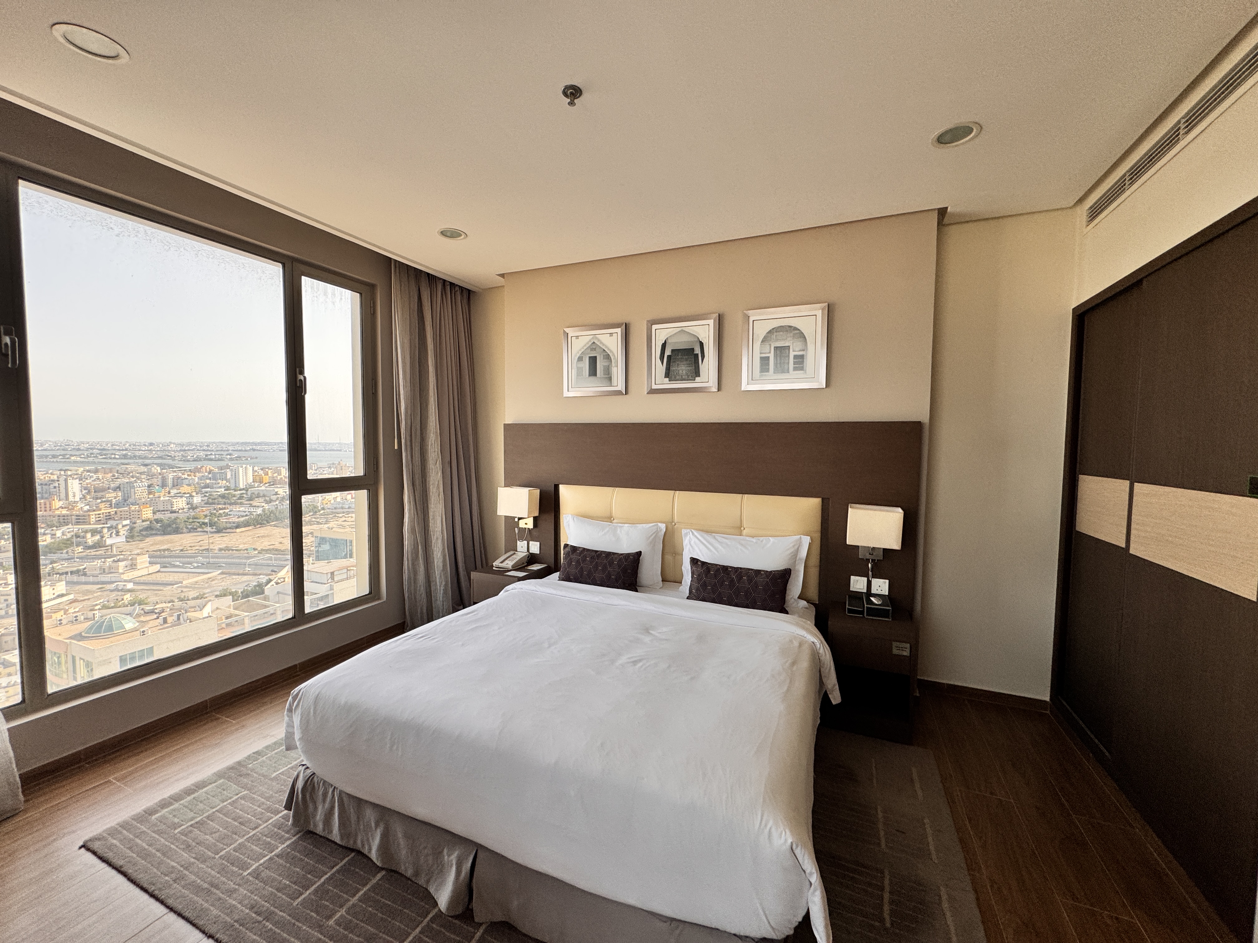 Spacious and Stylish One Bedroom in Juffair